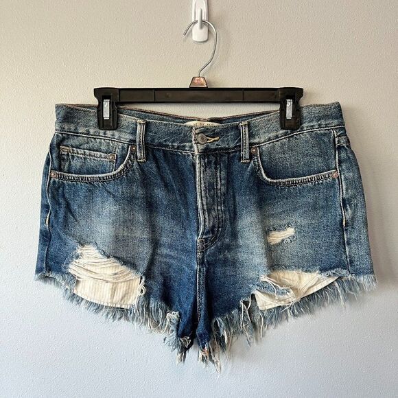 Free People We the Free Distressed Denim Shorts Size 29 - Picture 2 of 8